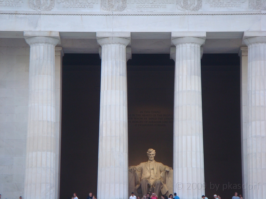 Washington DC [2009 July 03] 227.JPG - Scenes from The Lincoln Memorial